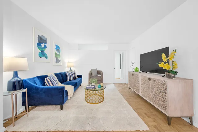$850,000 | 345 East 73rd Street, Unit 5E | Lenox Hill