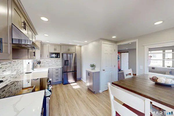 $418,000 | 7 Ivy Lane, Danbury, CT 06811