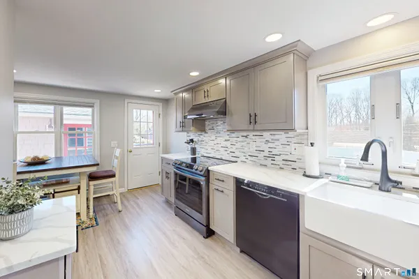 $418,000 | 7 Ivy Lane, Danbury, CT 06811