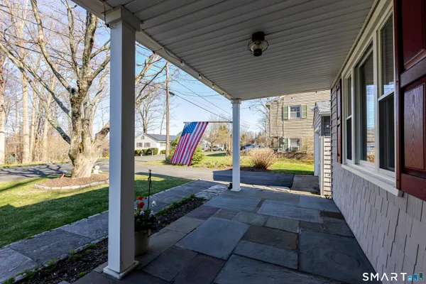 $418,000 | 7 Ivy Lane, Danbury, CT 06811