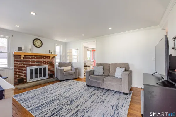 $418,000 | 7 Ivy Lane, Danbury, CT 06811