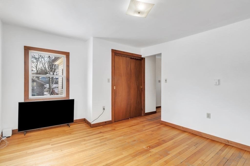 30 Danforth Avenue Pittsfield, MA 01201 - Photo 18 of 25 a view of empty room with windows