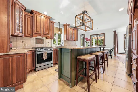 $980,000 | 1622 Jarrettown Road, Dresher, PA 19025