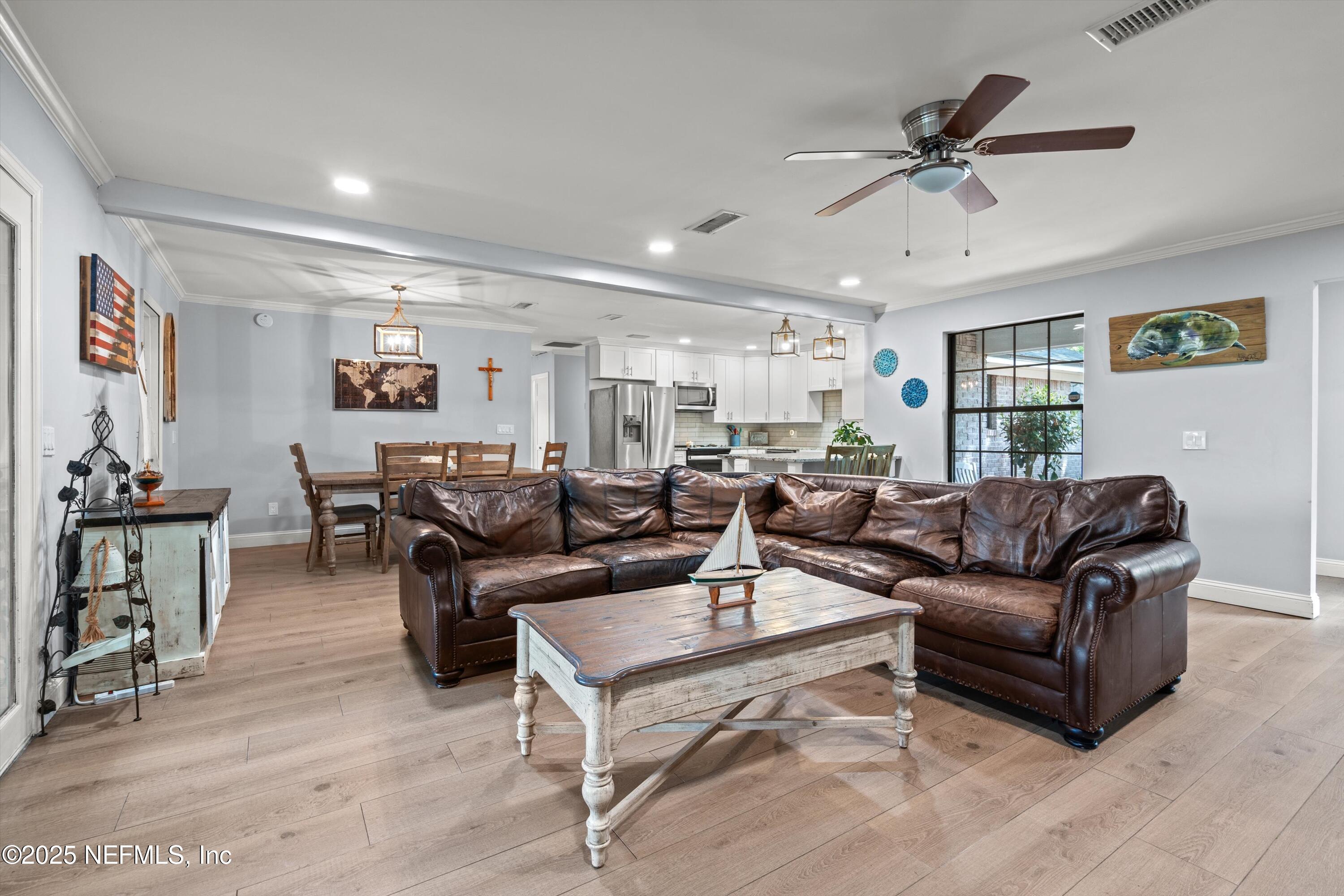 86183 Meadowfield Bluffs Road Yulee, FL 32097 - Photo 20 of 84 34-Living Room