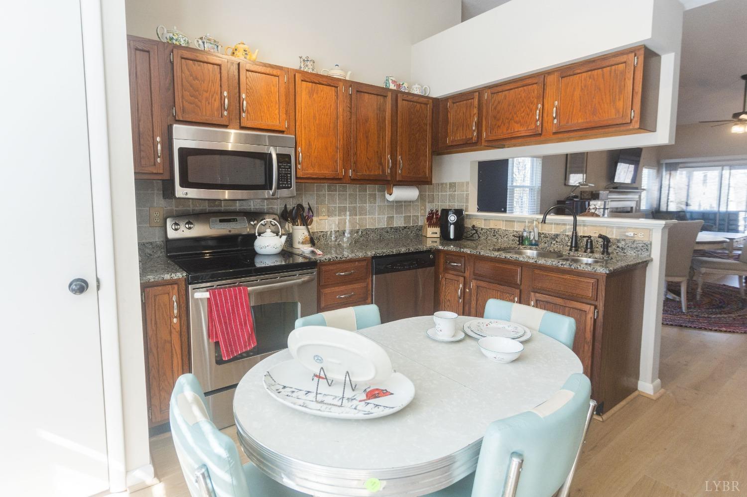 412 Oak Point Road Forest, VA 24551 - Photo 17 of 45 Gallery Image 17