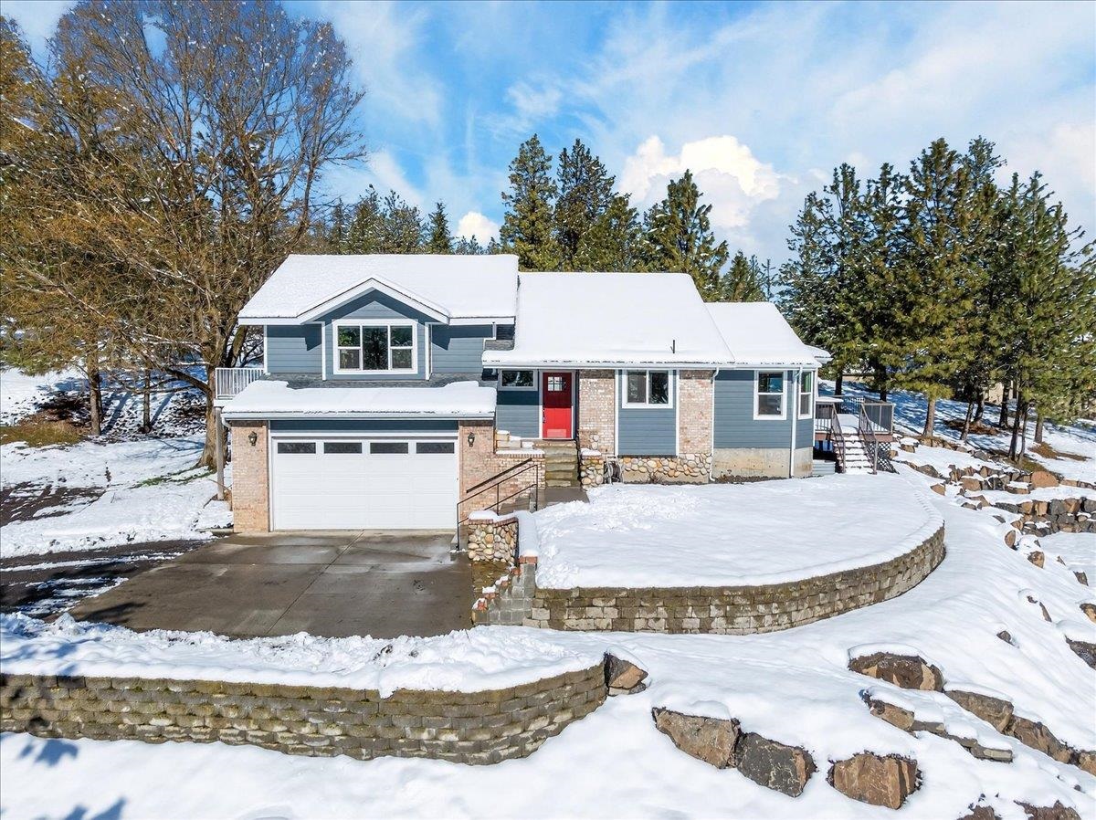 6802 South Conklin Road Greenacres, WA 99016 - Photo 1 of 49