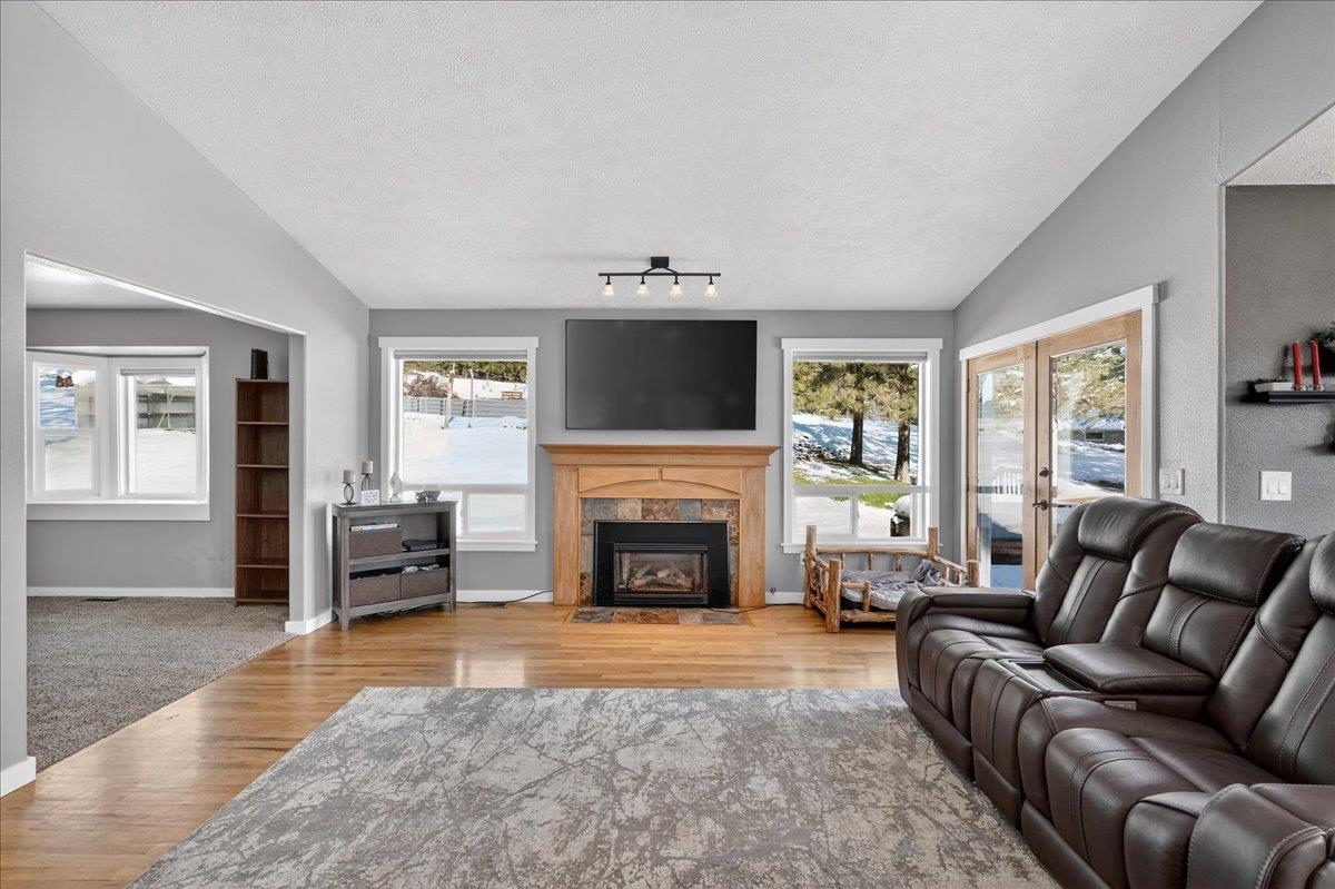 6802 South Conklin Road Greenacres, WA 99016 - Photo 7 of 49