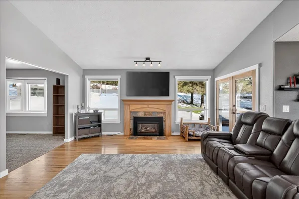 $999,000 | 6802 South Conklin Road, Greenacres, WA 99016