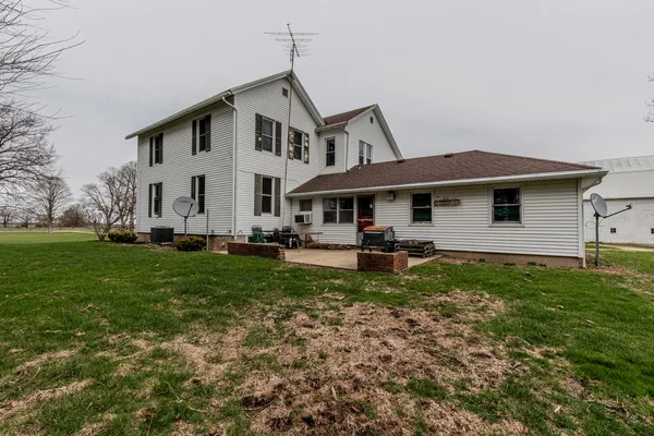 $379,900 | 16606 West Backbone Road, Princeton, IL 61356