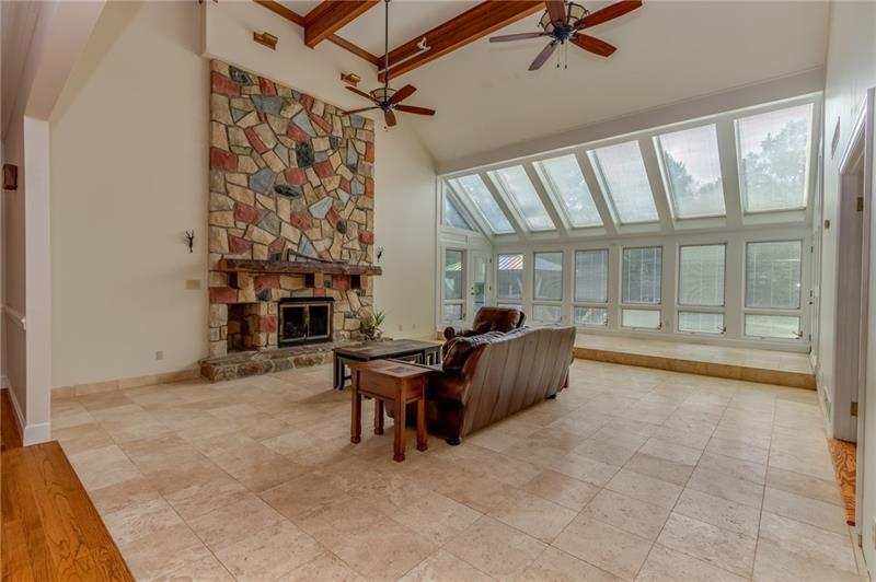4685 Dutch Ridge Road Beaver, PA 15009 - Photo 9 of 25