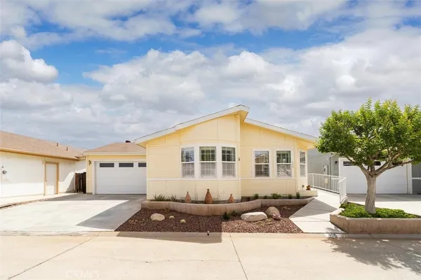 $219,900 | 27250 Murrieta Road, Unit 155, Menifee, CA 92586
