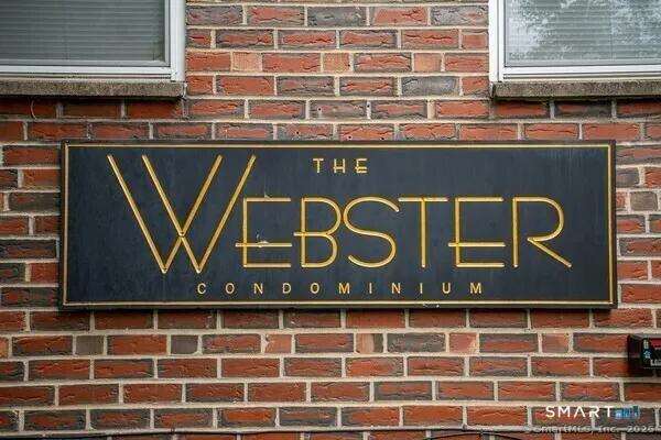 a view of an entryway