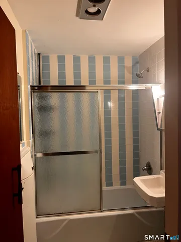 $1,350 | 40 Owen Street, Unit A1, Hartford, CT 06105