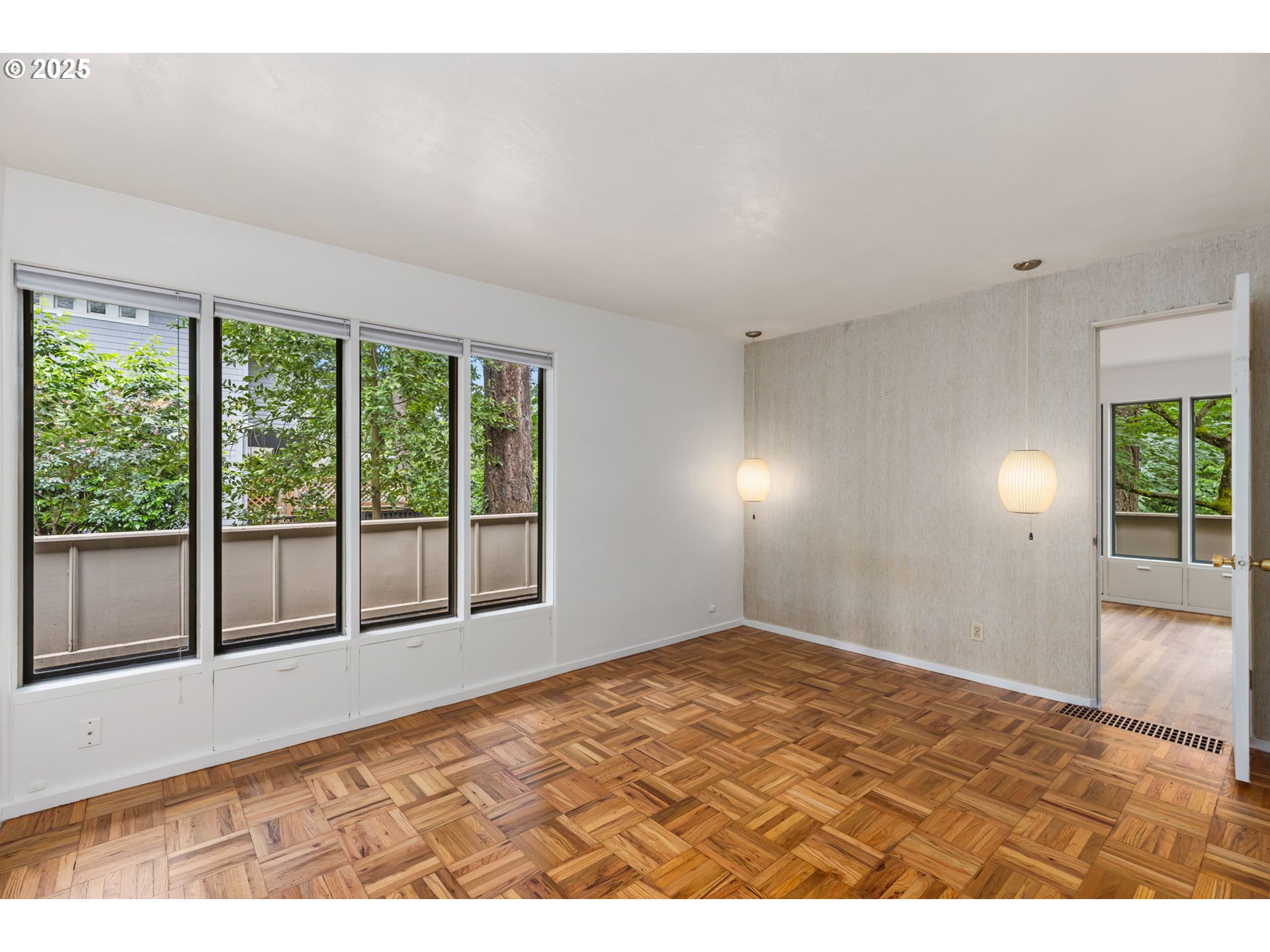 589 Ridgeway Road Lake Oswego, OR 97034 - Photo 17 of 40