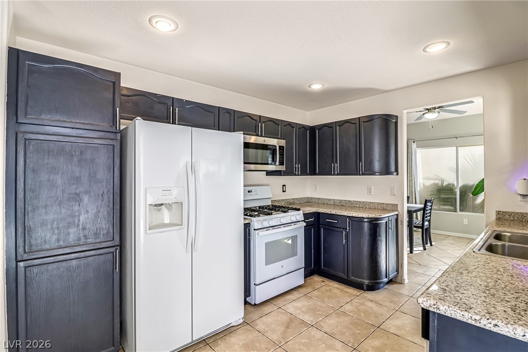 7237 Eaglegate Street Las Vegas, NV 89131 - Photo 12 of 40