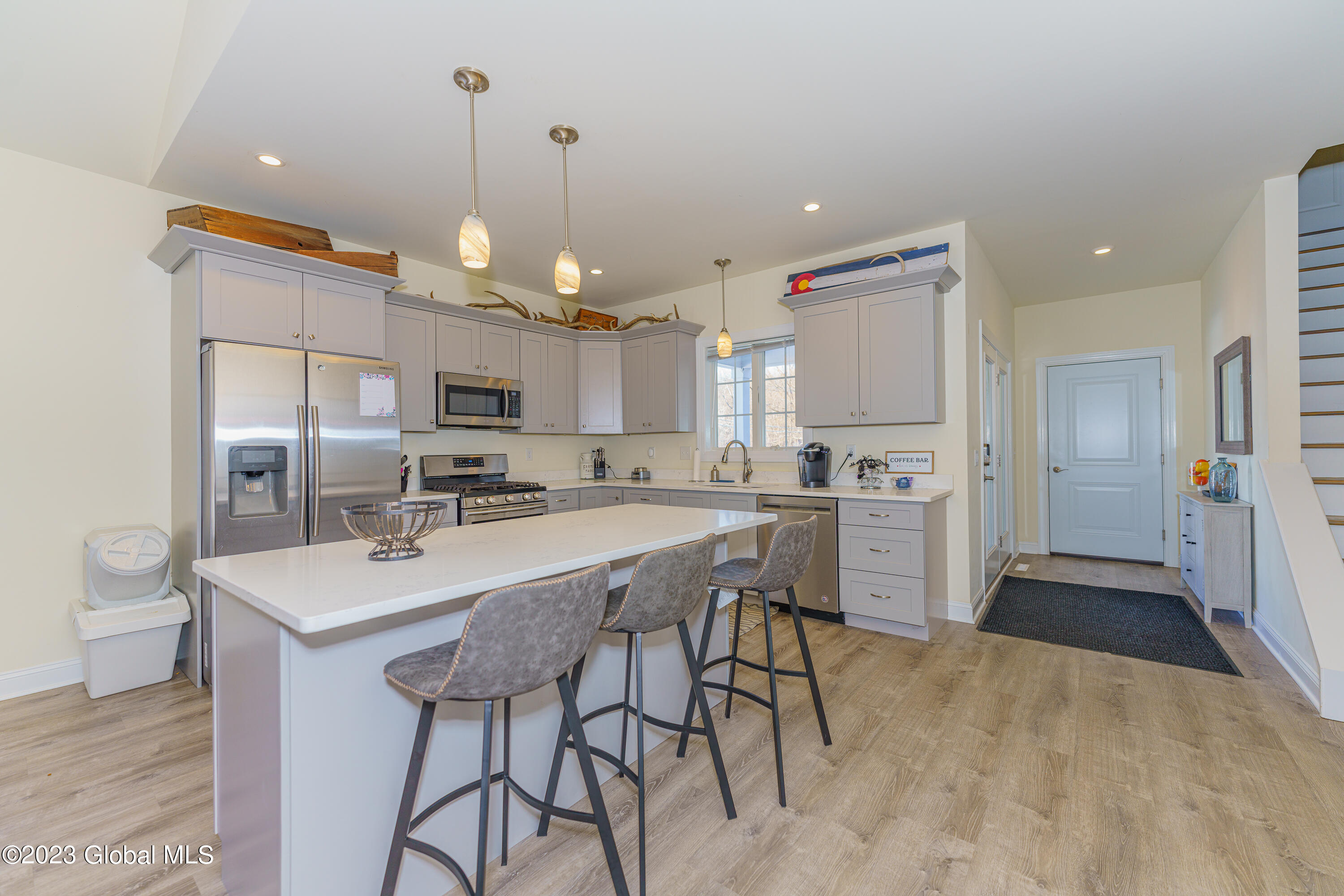 186 Rockefeller Road Bethlehem, NY 12054 - Photo 9 of 23 2 Kitchen 2