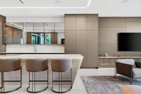 $9,990,000 | 769 Northeast 77th Terrace, Miami, FL 33138