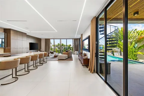 $9,990,000 | 769 Northeast 77th Terrace, Miami, FL 33138