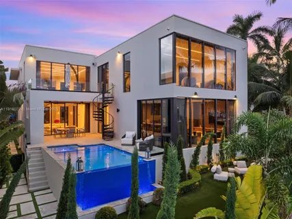 $9,990,000 | 769 Northeast 77th Terrace, Miami, FL 33138