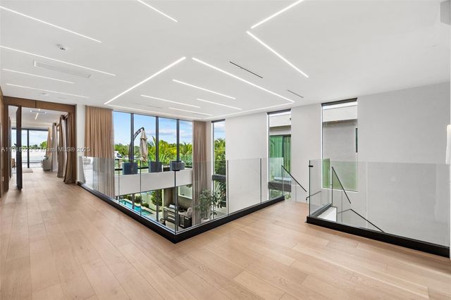 $9,990,000 | 769 Northeast 77th Terrace, Miami, FL 33138