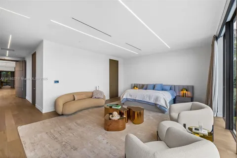 $9,990,000 | 769 Northeast 77th Terrace, Miami, FL 33138