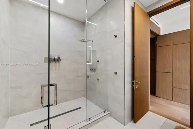 $9,990,000 | 769 Northeast 77th Terrace, Miami, FL 33138