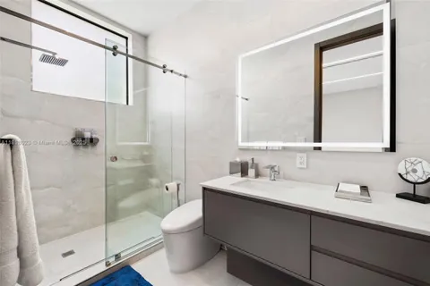 $9,990,000 | 769 Northeast 77th Terrace, Miami, FL 33138