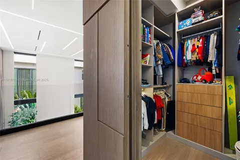 $9,990,000 | 769 Northeast 77th Terrace, Miami, FL 33138