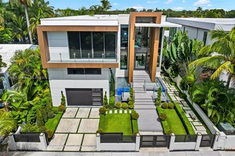 $9,990,000 | 769 Northeast 77th Terrace, Miami, FL 33138