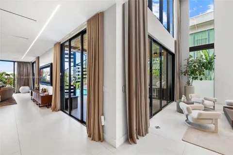 $9,990,000 | 769 Northeast 77th Terrace, Miami, FL 33138