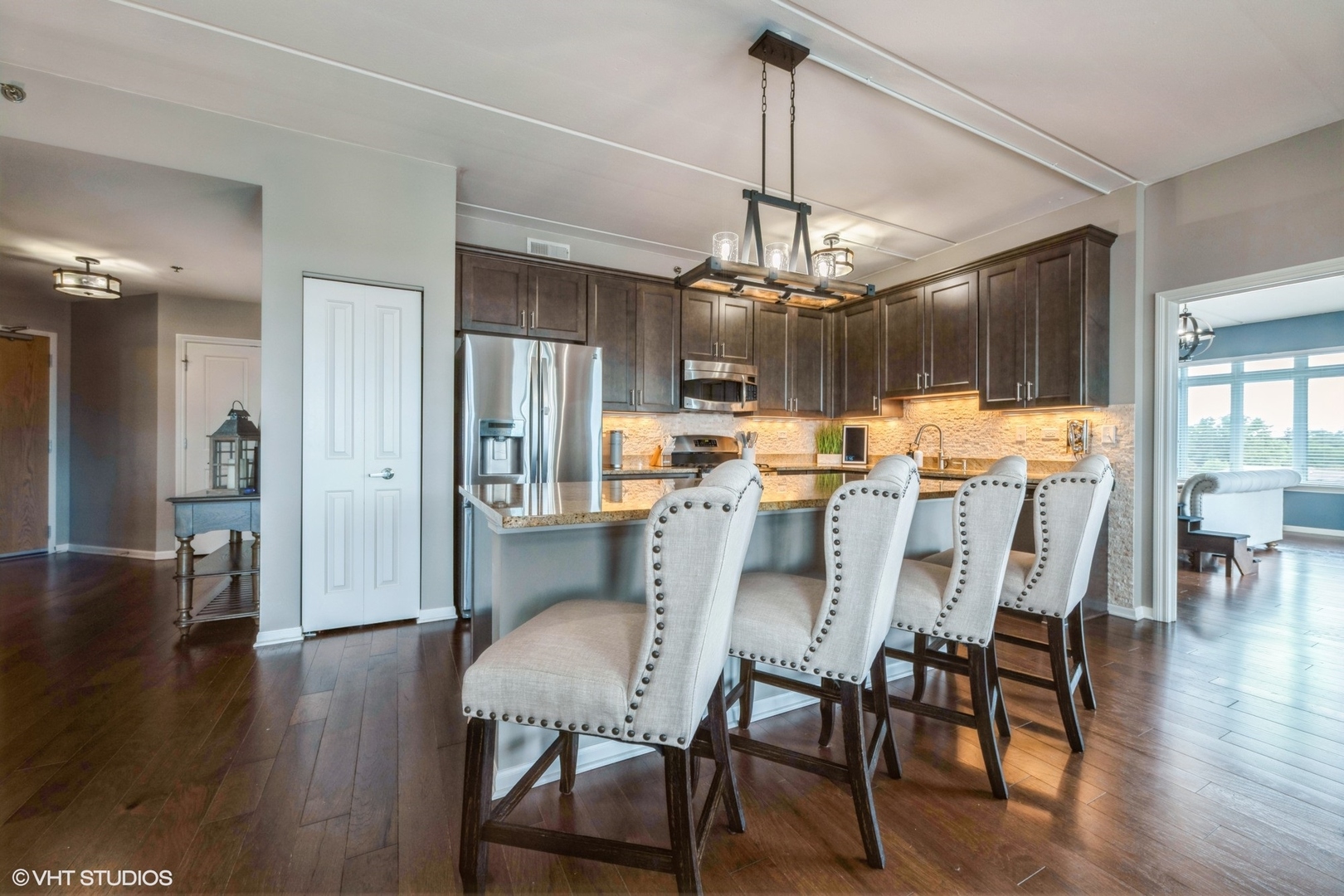 1199 East Port Clinton Road, Unit 504 Vernon Hills, IL 60061 - Photo 5 of 21