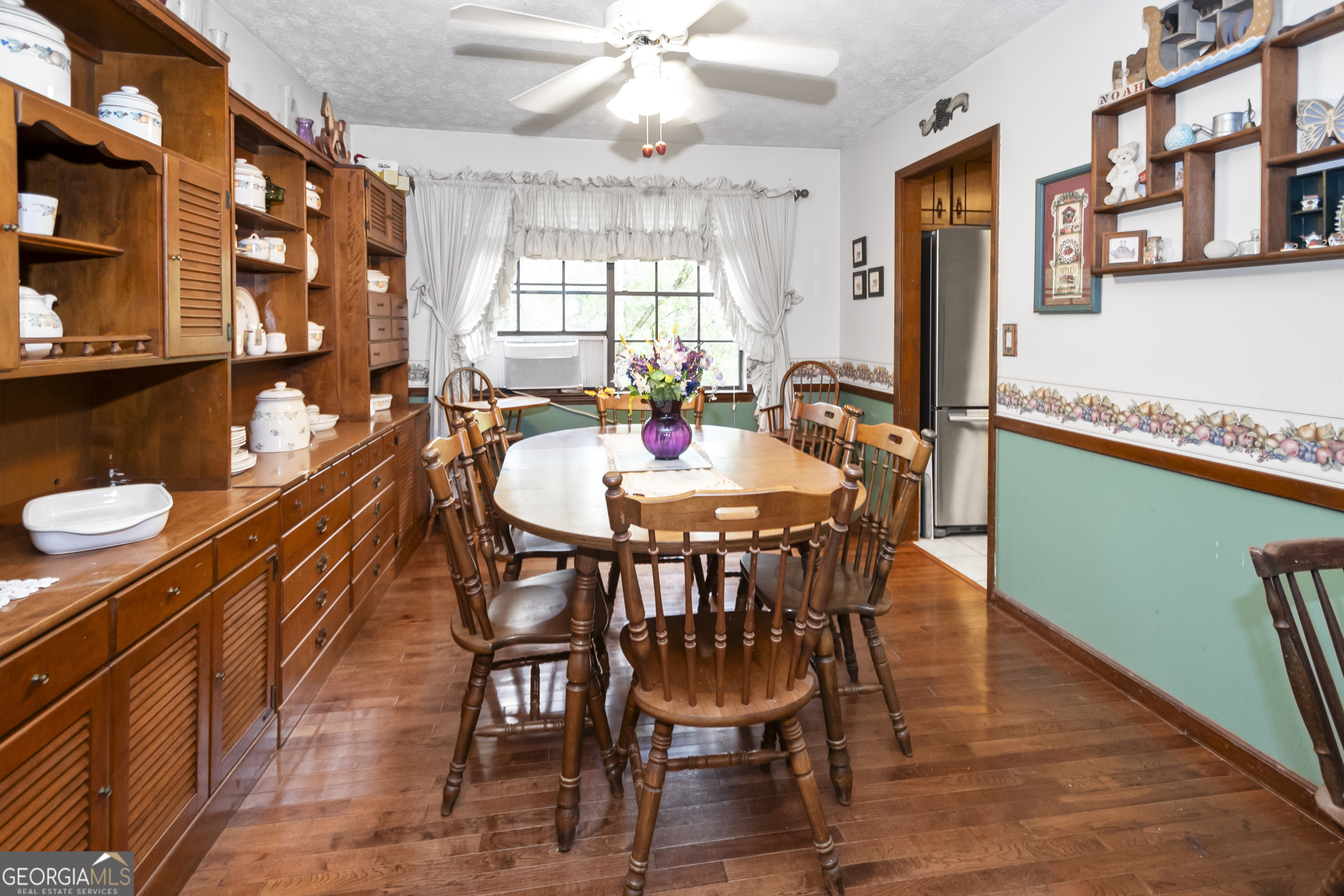 1972 Cox Drive Austell, GA 30168 - Photo 11 of 40 a dining room with furniture and window