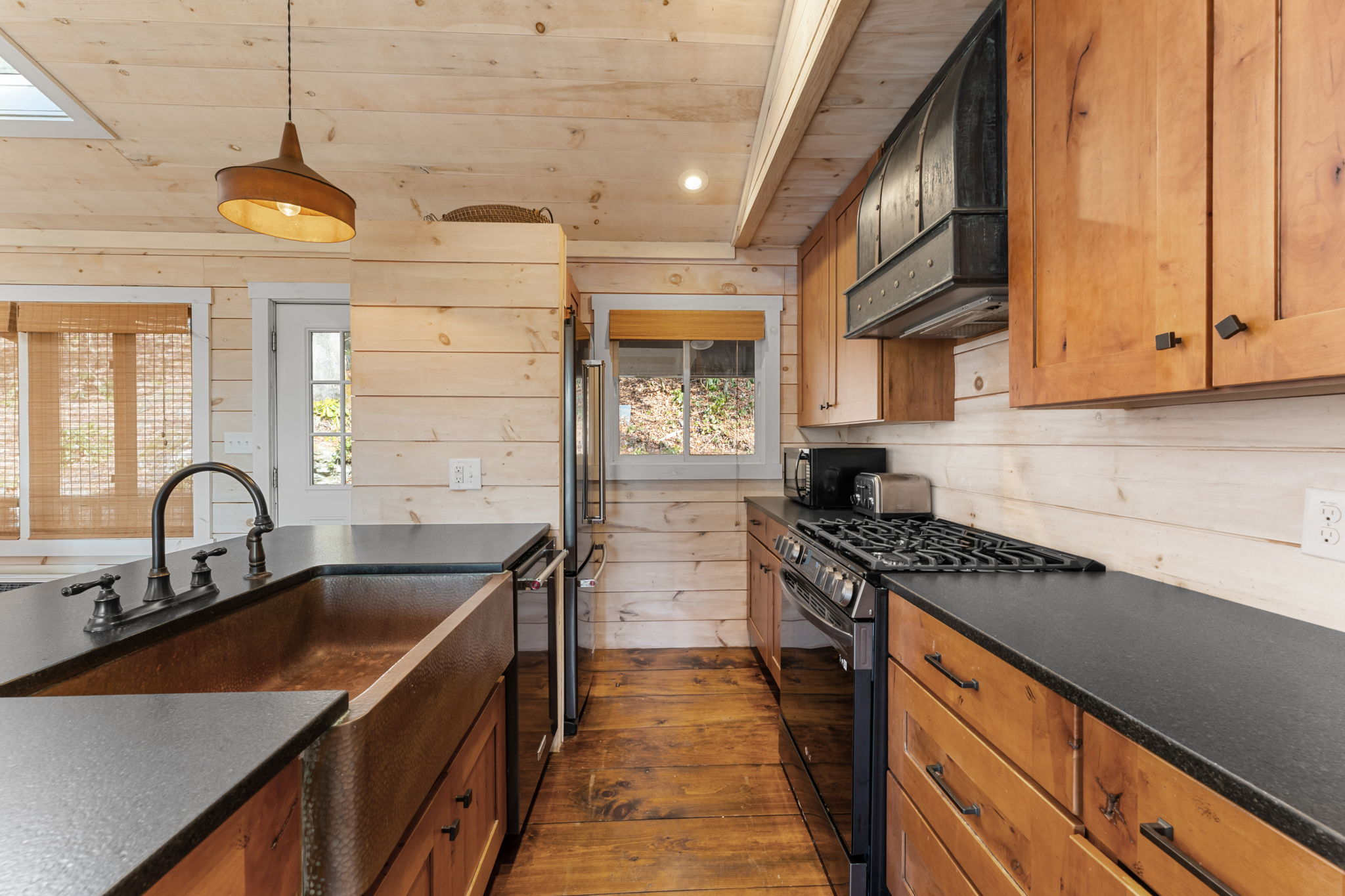 290 Blue Ridge Lane Cashiers, NC 28717 - Photo 20 of 64 Gallery Image 20