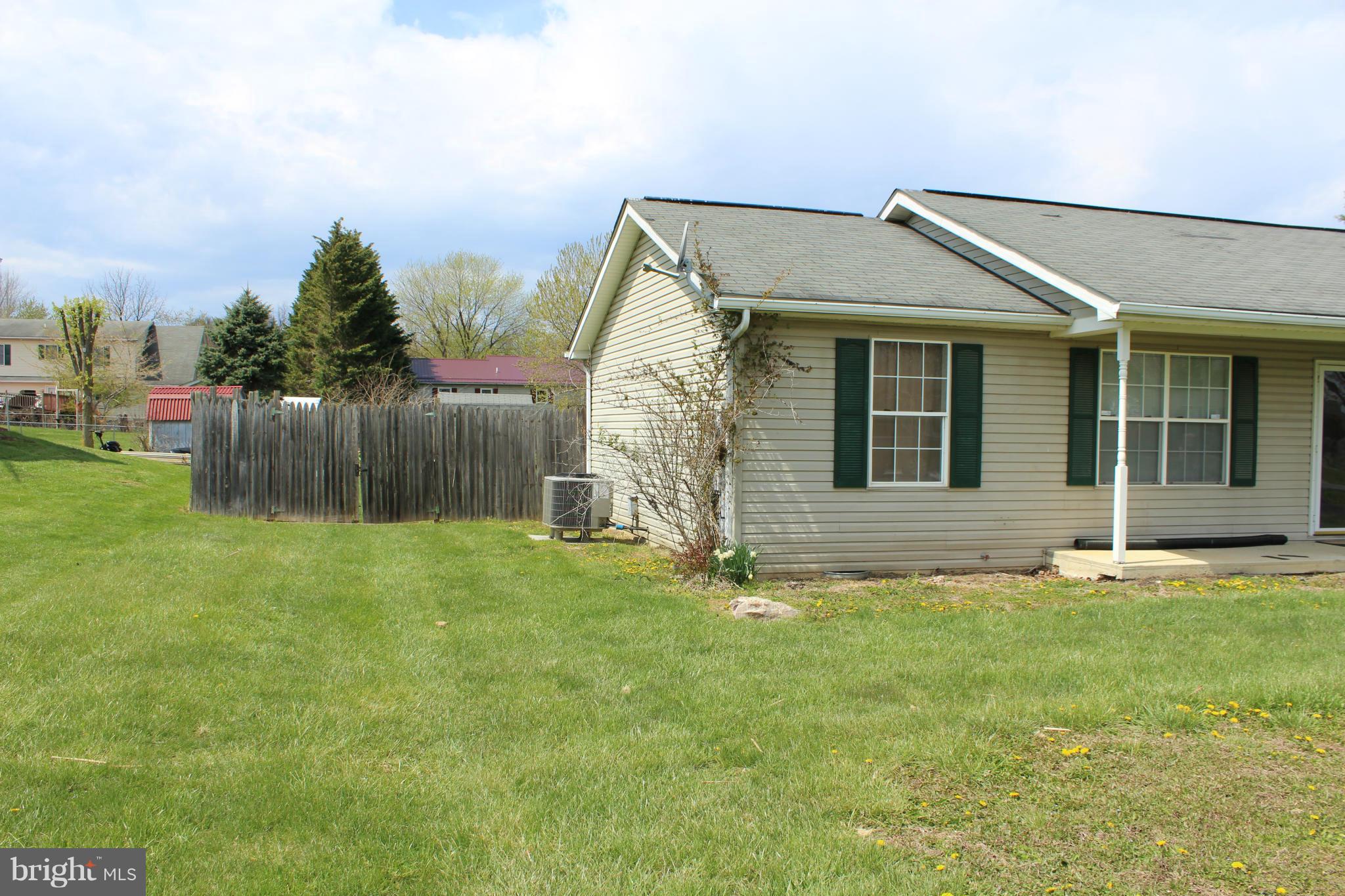 72 Declaration Drive Inwood, WV 25428 - Photo 2 of 29 Exterior (Front)