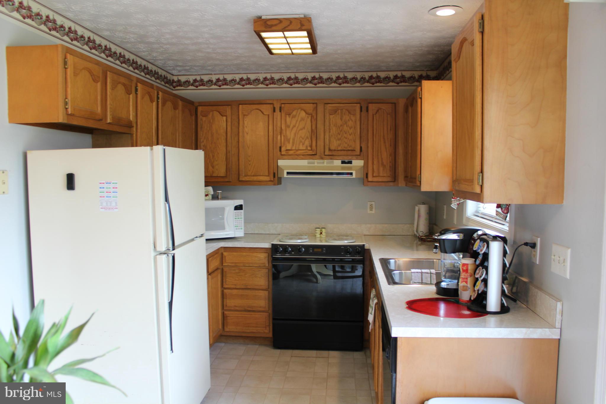 72 Declaration Drive Inwood, WV 25428 - Photo 13 of 29 Kitchen