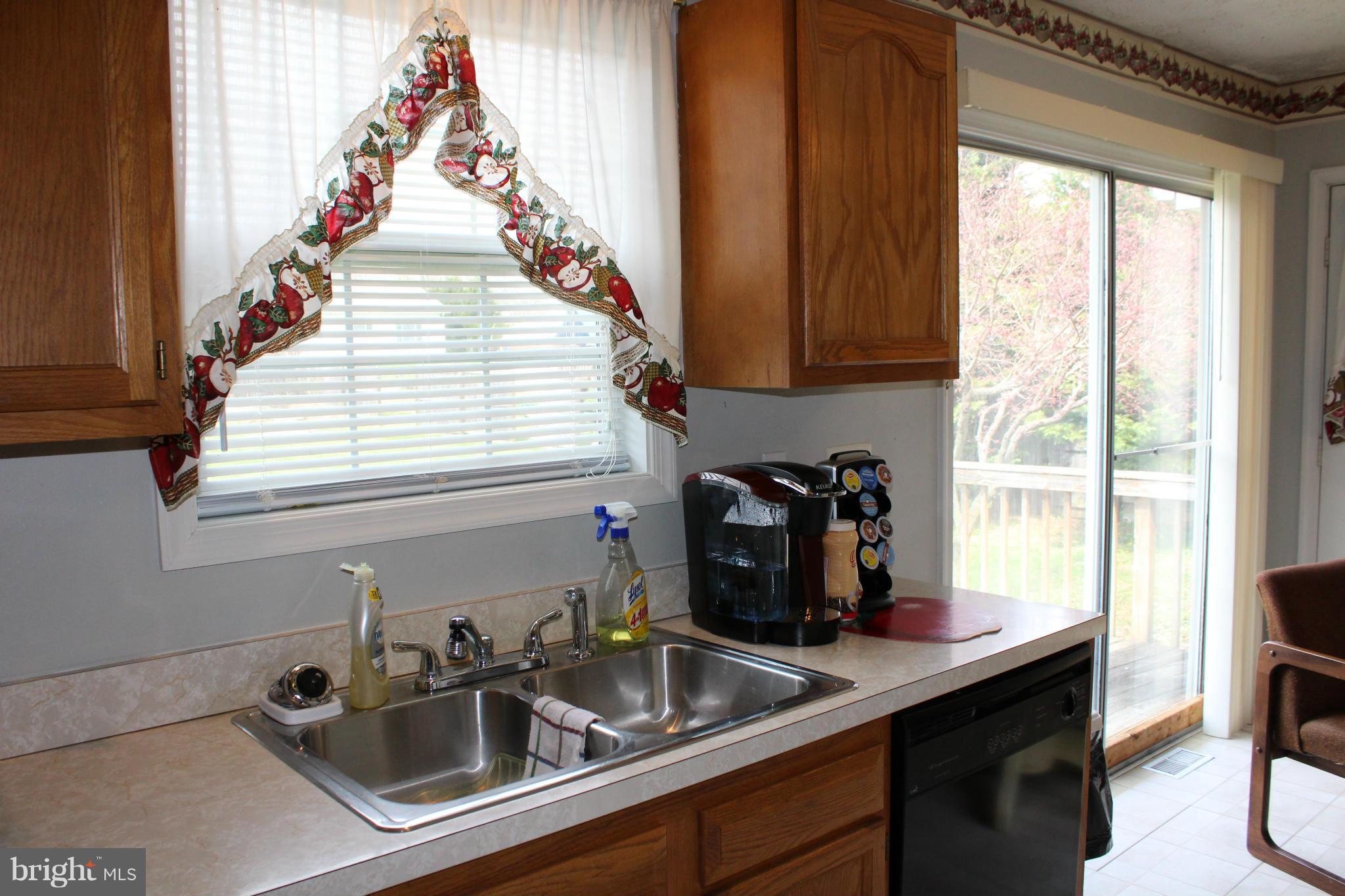72 Declaration Drive Inwood, WV 25428 - Photo 14 of 29 Kitchen