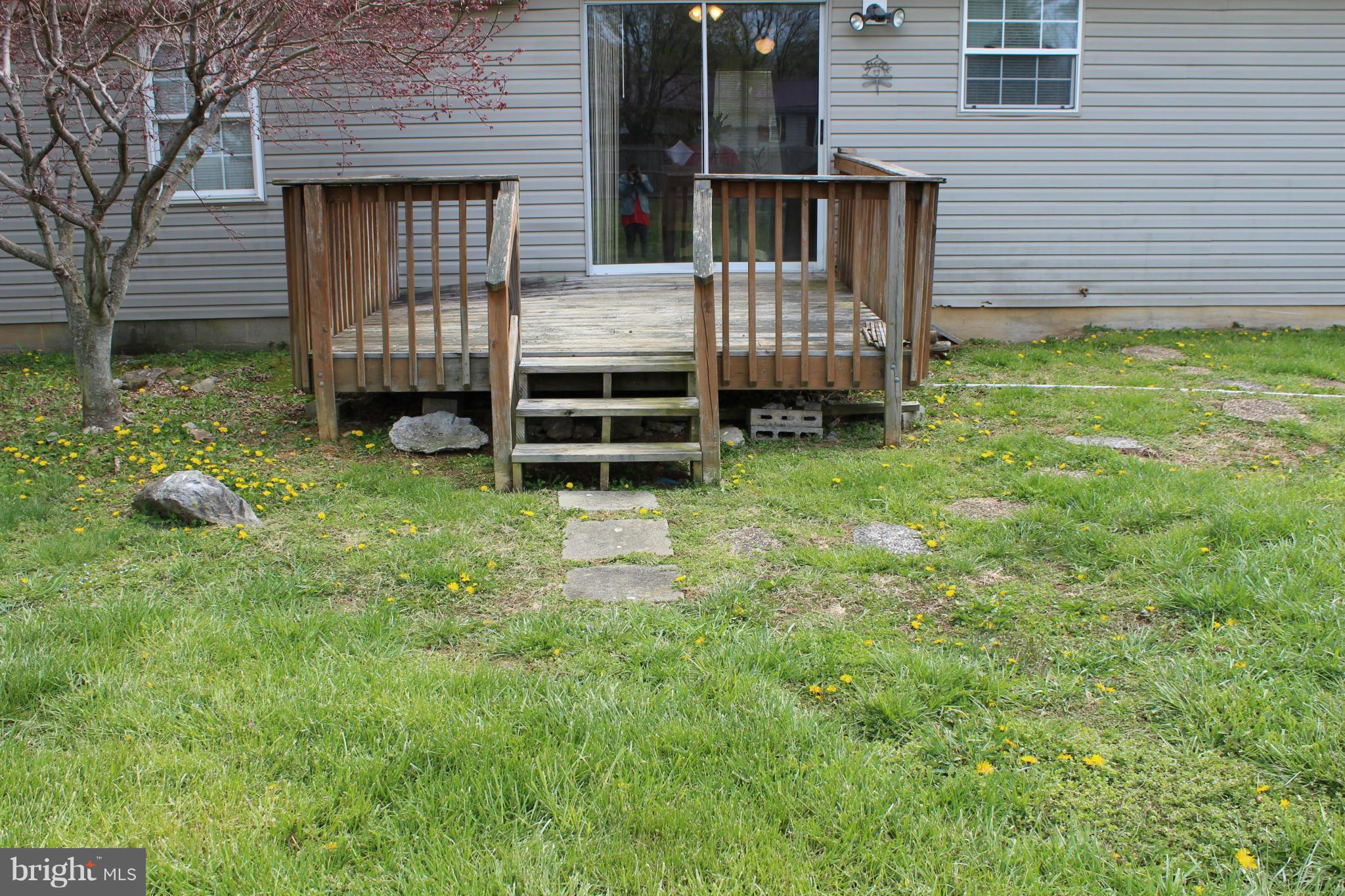 72 Declaration Drive Inwood, WV 25428 - Photo 5 of 29 Exterior (Rear)