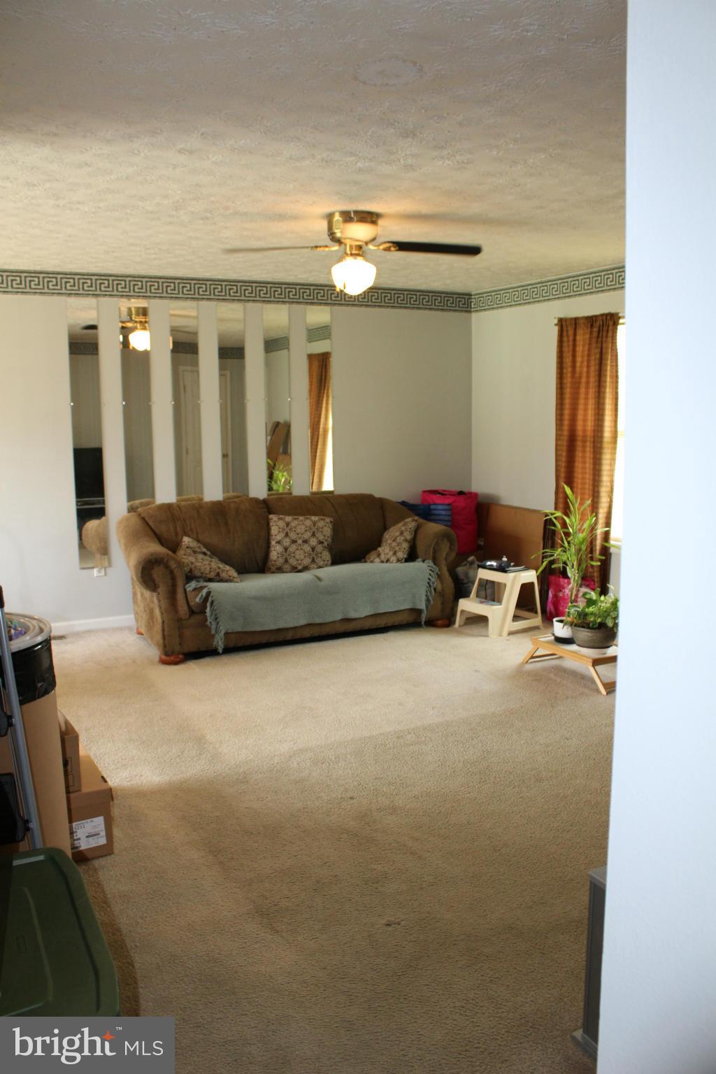 72 Declaration Drive Inwood, WV 25428 - Photo 8 of 29 Living Room