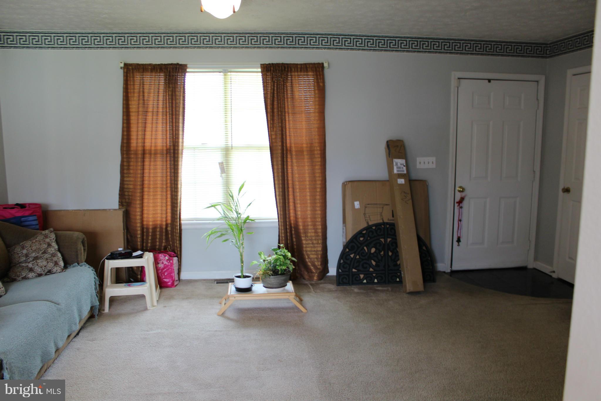 72 Declaration Drive Inwood, WV 25428 - Photo 9 of 29 Living Room