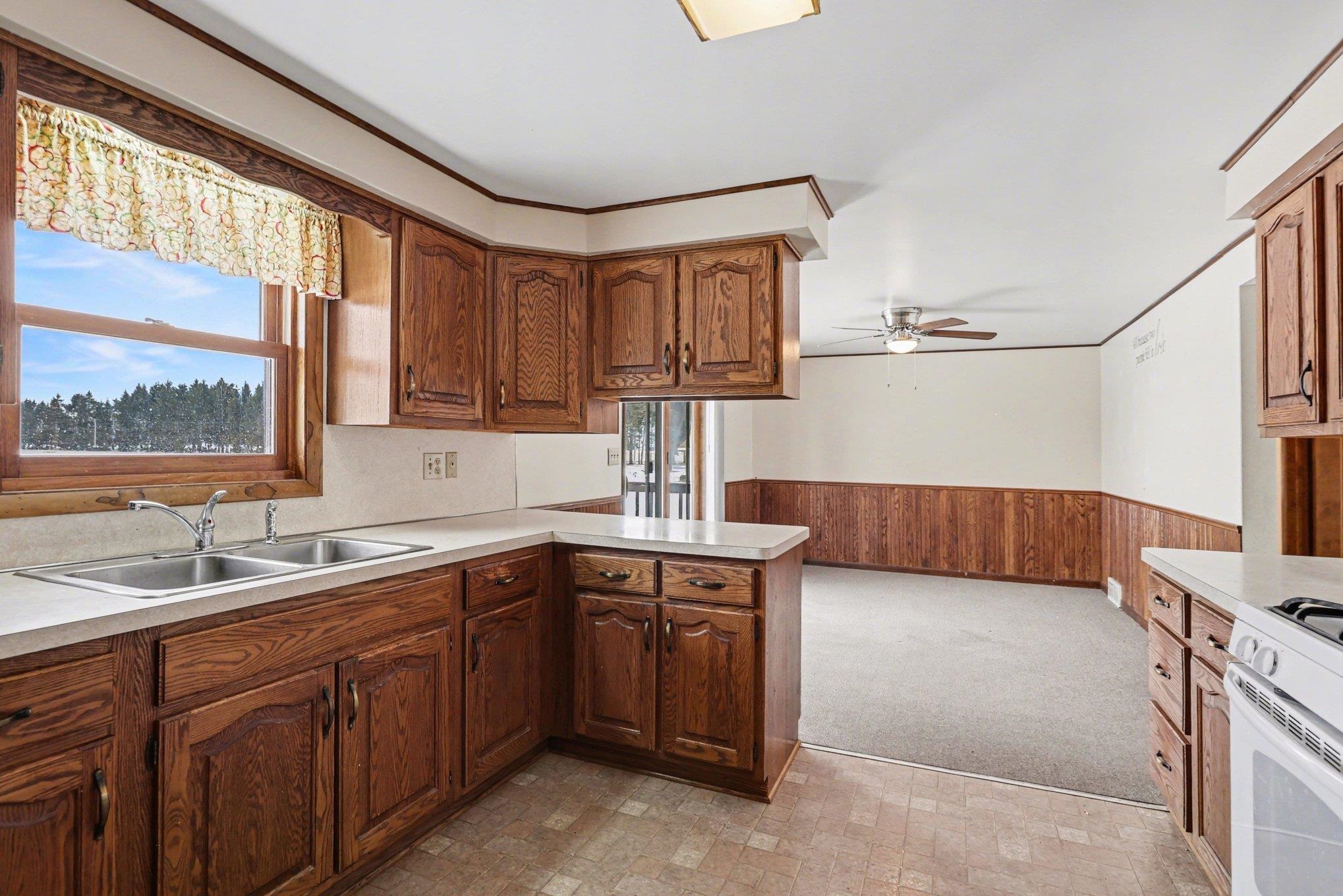 780 South Mackinaw Road Kawkawlin, MI 48631 - Photo 5 of 28