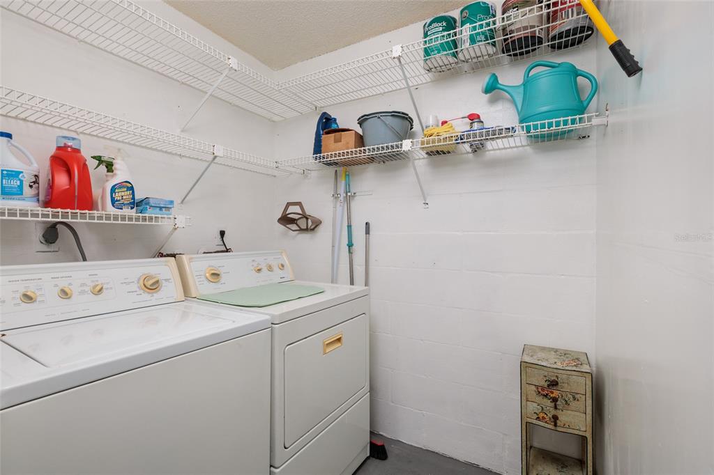 1601 43rd Street, Unit 149 St. Petersburg, FL 33713 - Photo 40 of 51 a utility room with dryer and washer