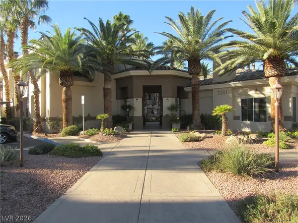 $1,525 | 7115 South Durango Drive, Unit 304, Las Vegas, NV 89113