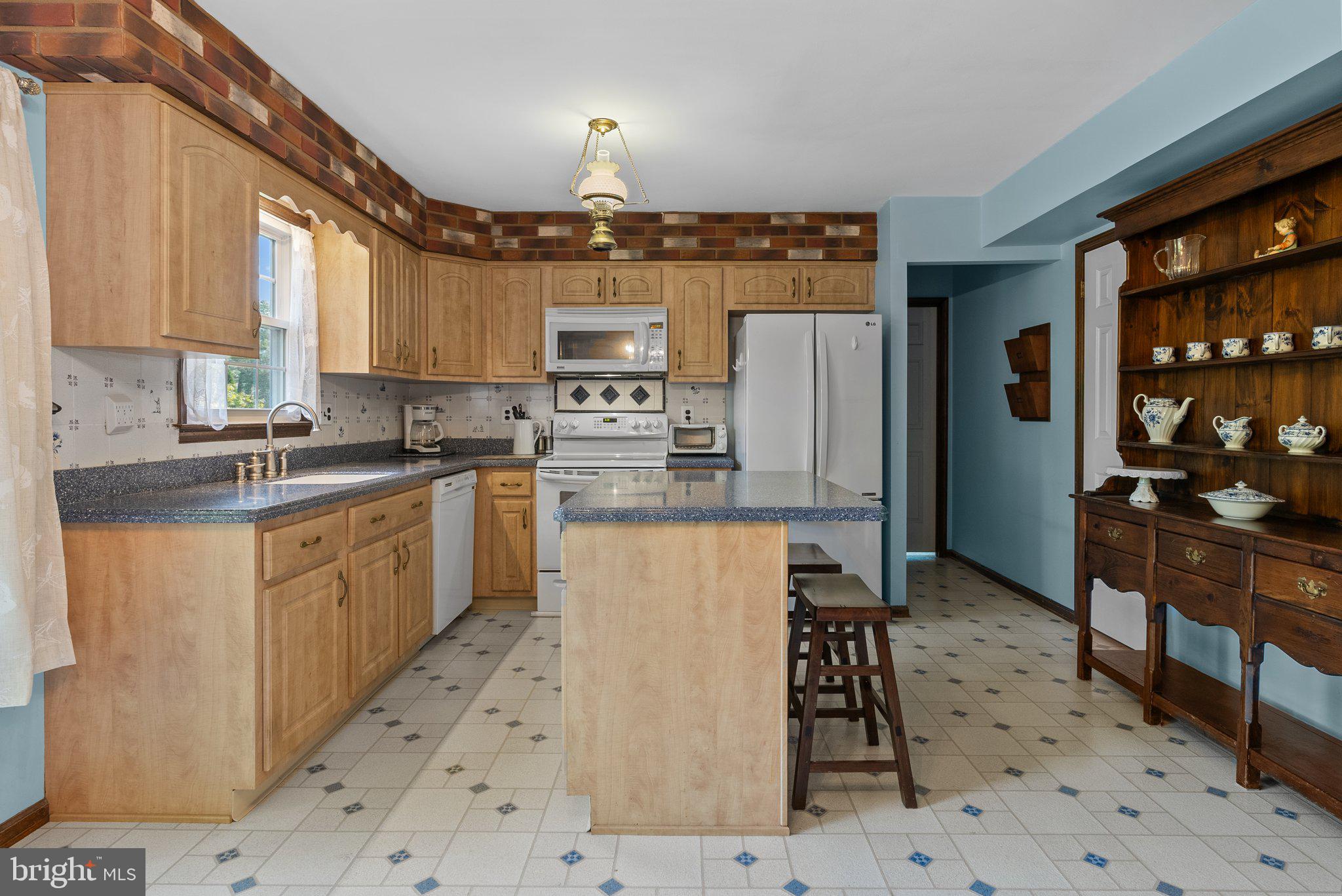 1364 Gates Circle Yardley, PA 19067 - Photo 12 of 51