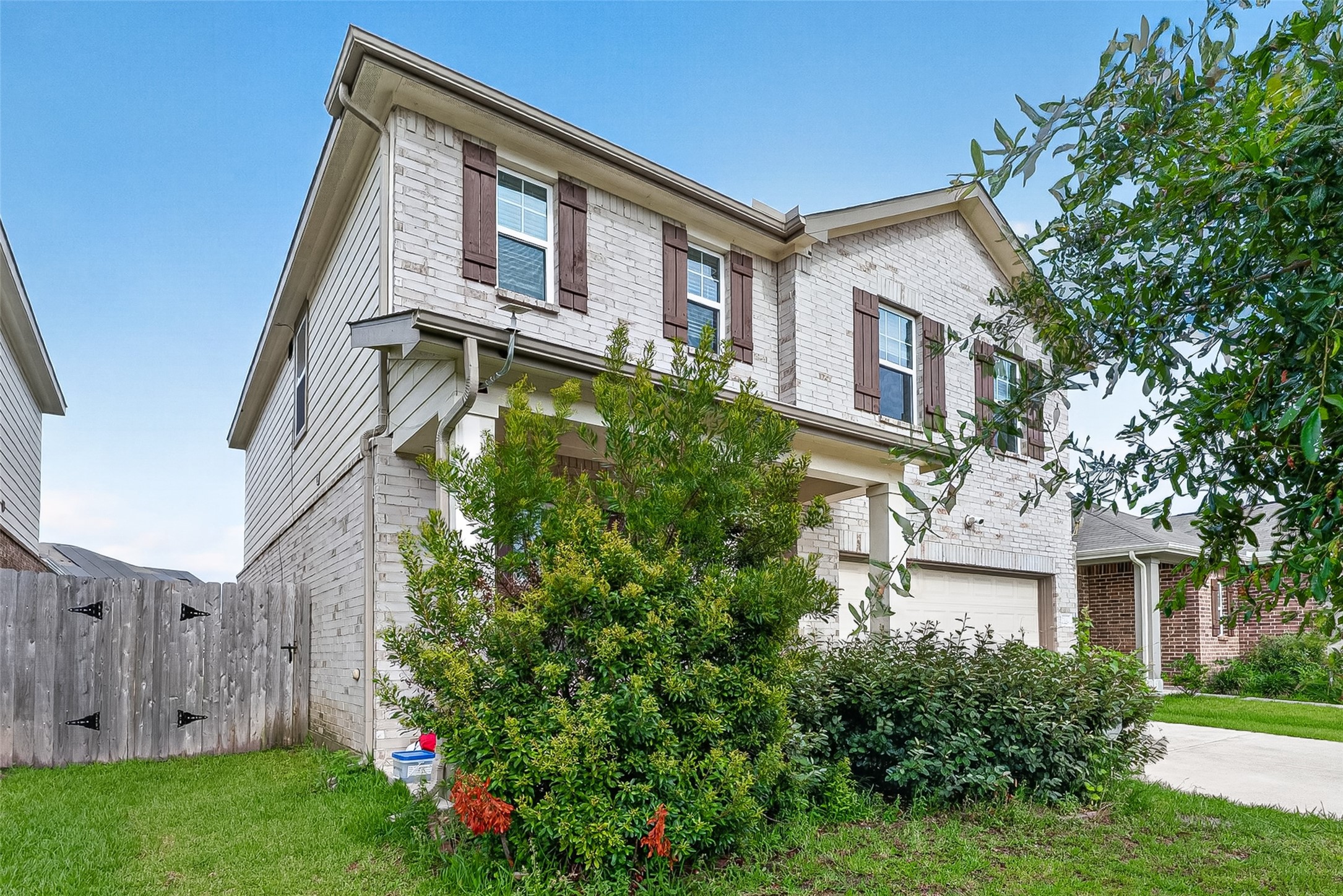 7518 Evitale Way Houston, TX 77049 - Photo 4 of 50