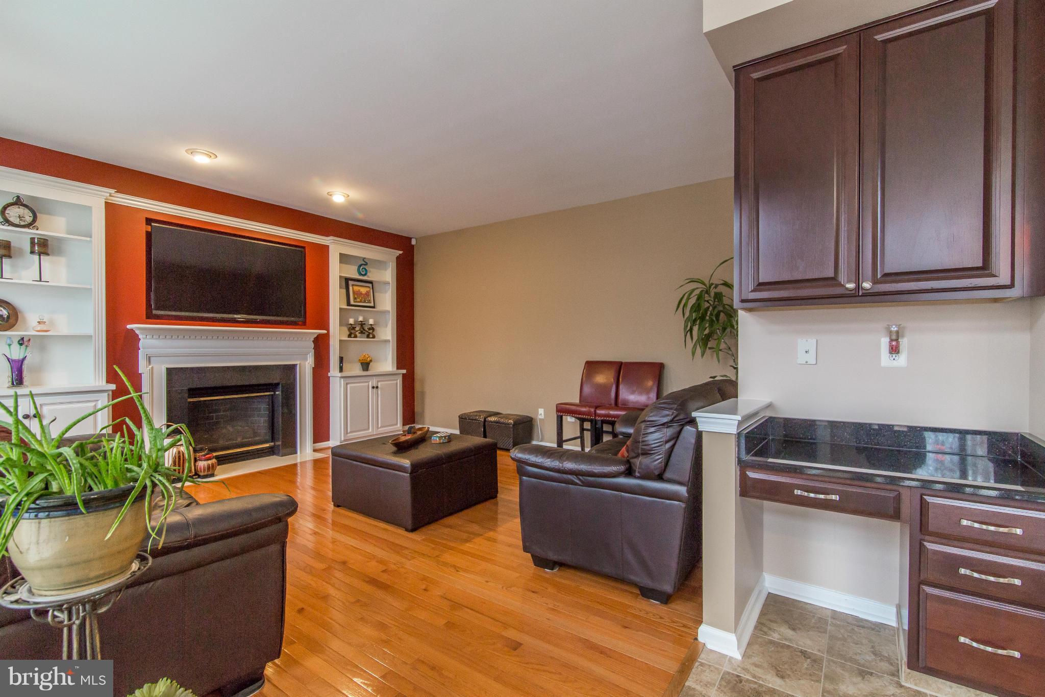13833 Lullaby Road Germantown, MD 20874 - Photo 17 of 28 Family Room