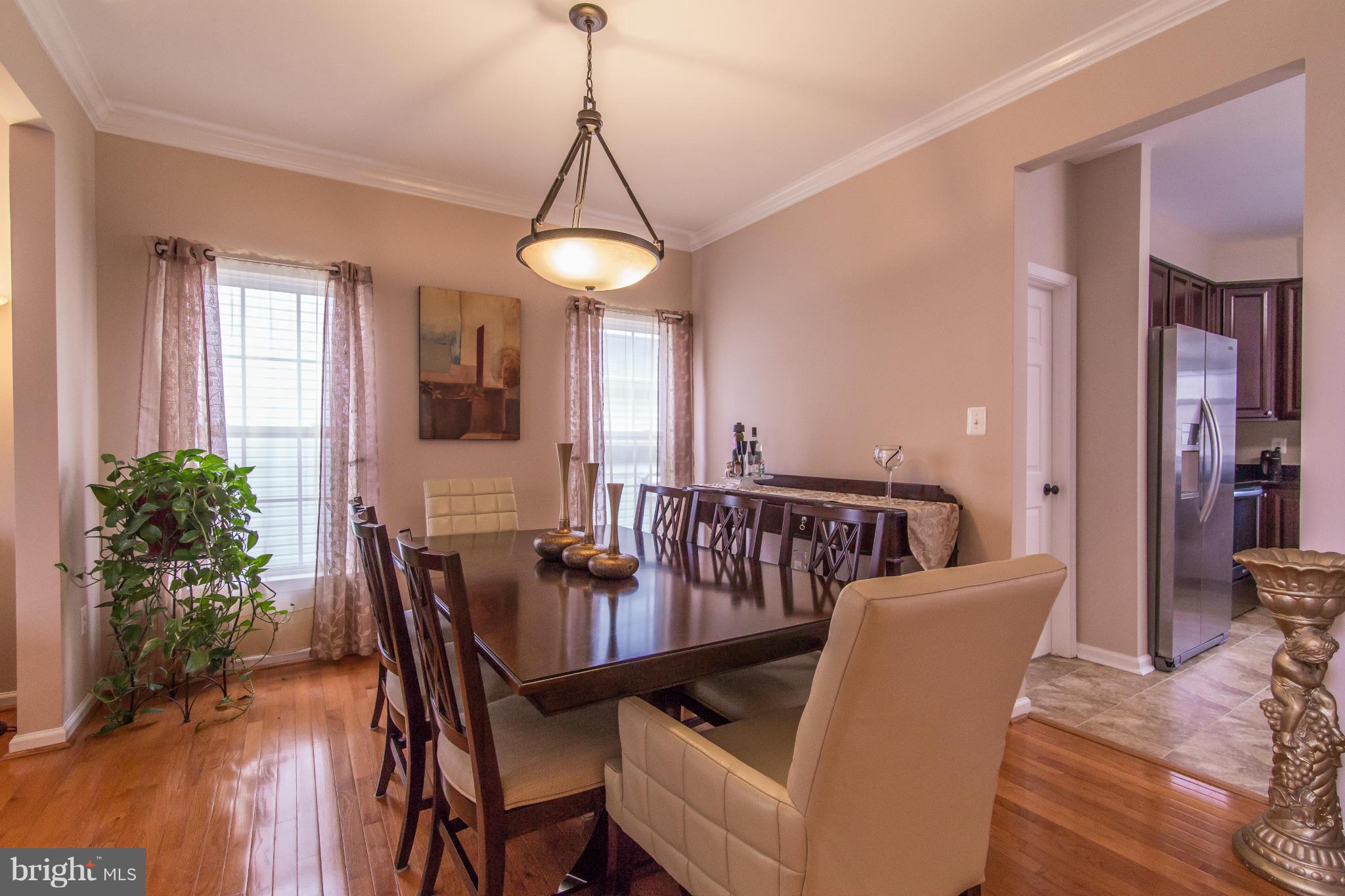 13833 Lullaby Road Germantown, MD 20874 - Photo 6 of 28 Dining Room