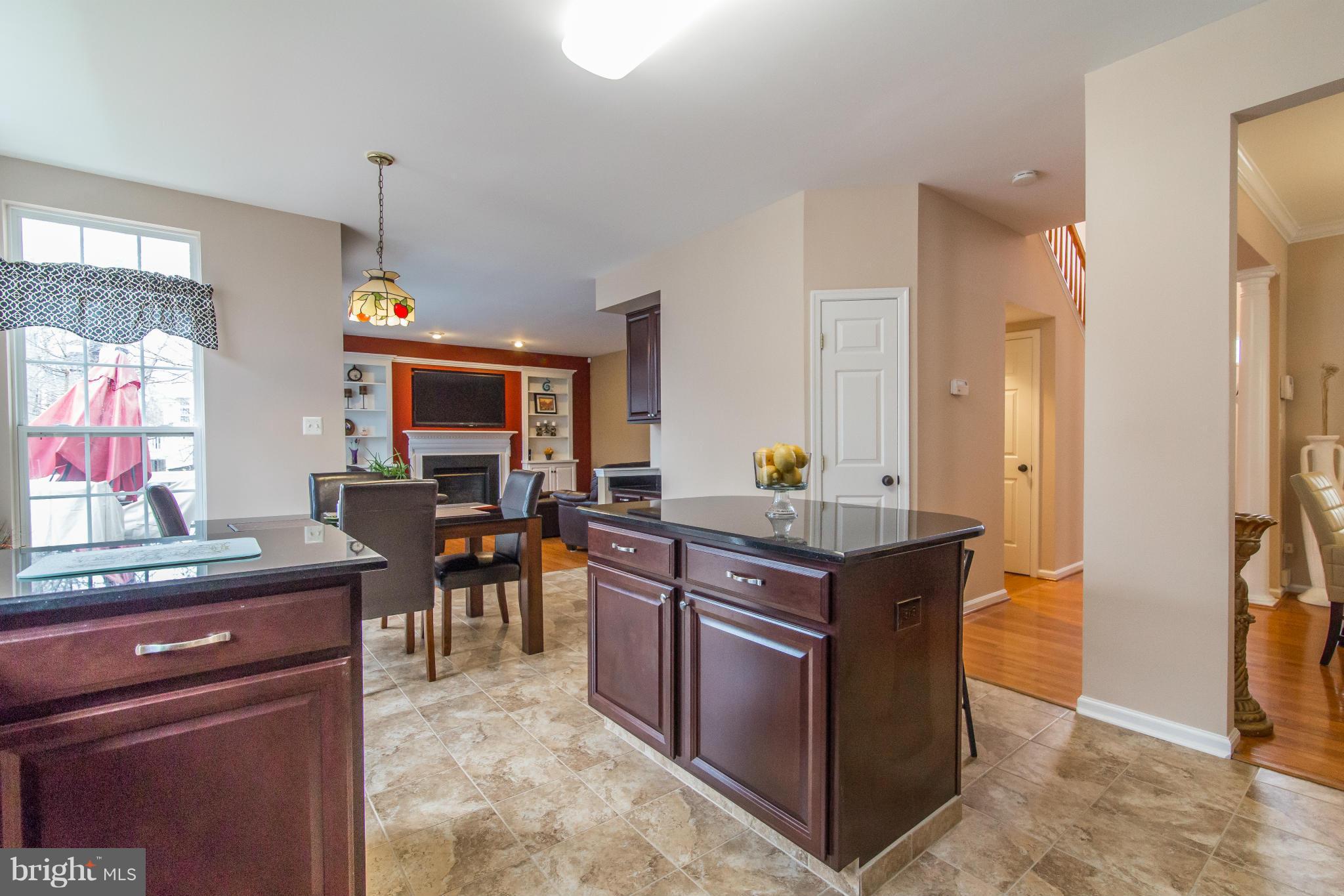 13833 Lullaby Road Germantown, MD 20874 - Photo 9 of 28 Kitchen