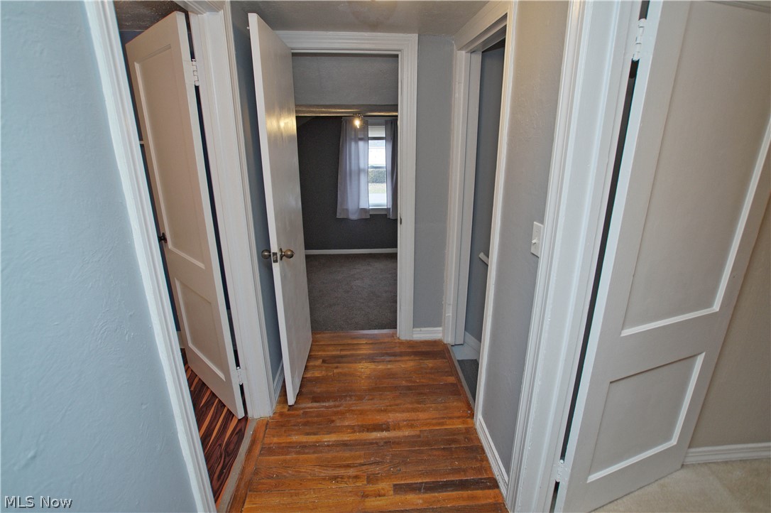 906 Mannering Road Eastlake, OH 44095 - Photo 14 of 20 Gallery Image 14