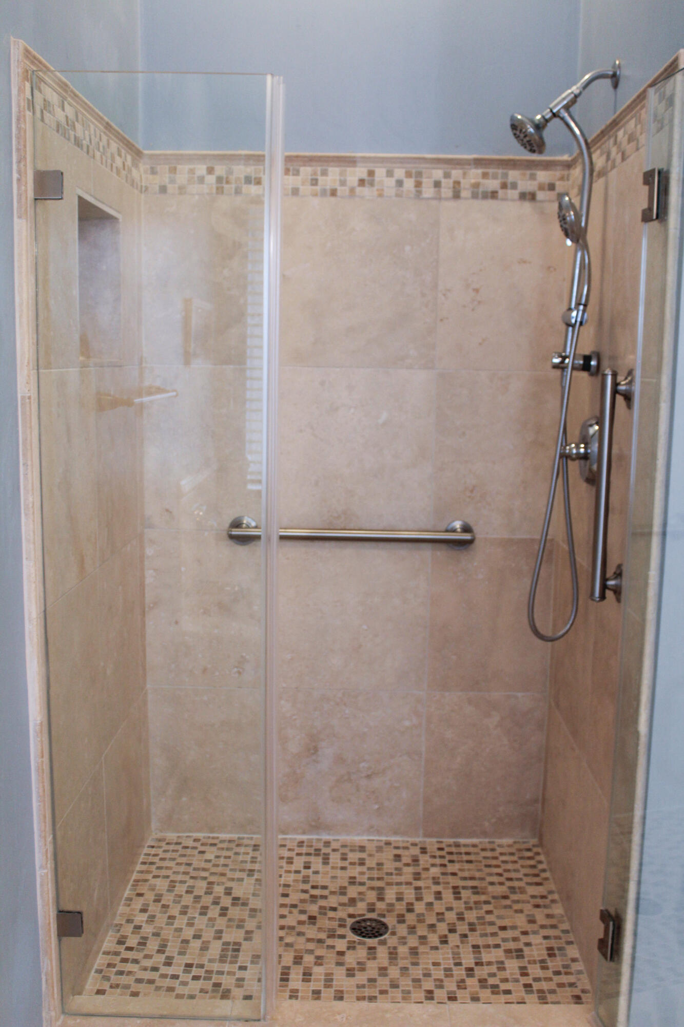 4202 Daugherty Road Salem, VA 24153 - Photo 21 of 38 a bathroom with a shower