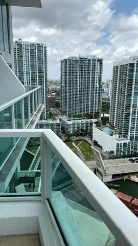 $480,000 | 41 Southeast 5th Street, Unit 2011, Miami, FL 33131